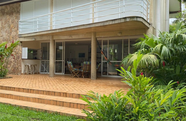 Casa em Condomínio Fechado em Frente ao mar e ao Lado do rio