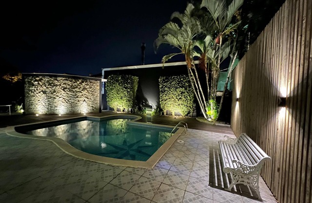 Casa em Jurerê Internacional 6 Quartos - 7 Camas 12 Hospedes