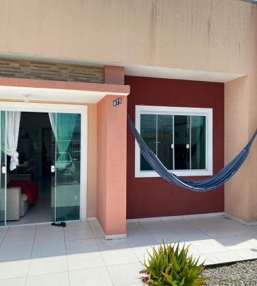 Casa em Praia de Leste a 900 metros do mar