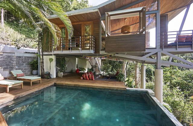 Casa Flotanta - Ocean Views, Pool & 5-Min to Beach