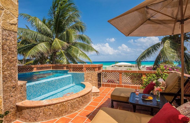 Casa GiGi - Marvelous 4 Bedroom Villa with Ocean Views