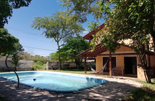 Casa grande com piscina em Florianópolis