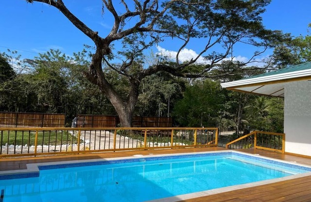 CASA HACHE-Newly built modern home with pool, 5 min walk to the beach!