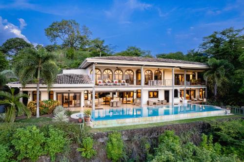 Casa La Cima Hill Top Ocean-view Villa W Pool