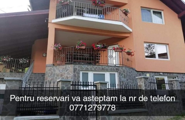 Casa Larisa