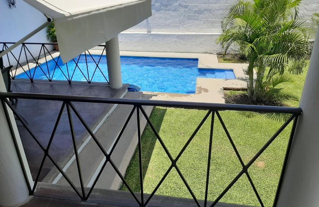 CASA LEYNA totalmente independiente, de un piso