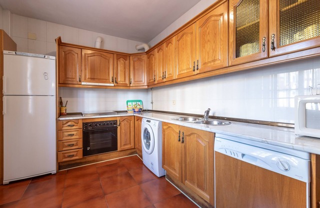 Casa Lucia - Six Bedroom Chalet, Sleeps 13