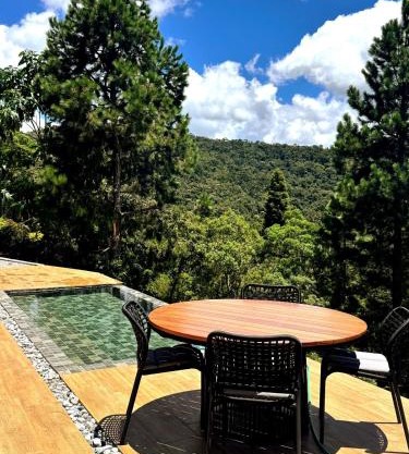 CASA MAGNÍFICA EM CAMPOS DO JORDÃO - Nova