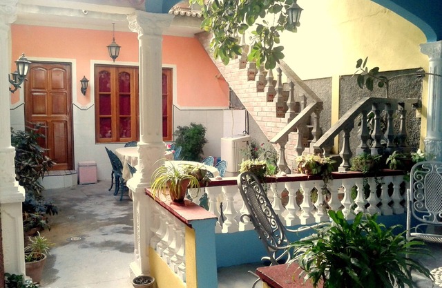 Casa Manolo & Blanca