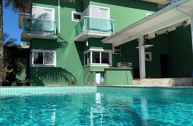 Casa Mata Atlântica with pool and hot tub