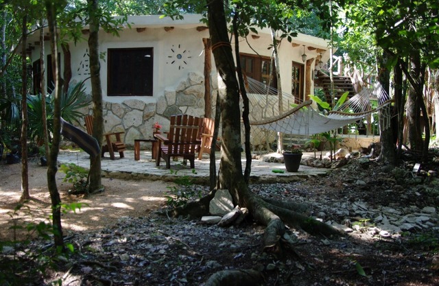 Casa Milagros-A Home in the Jungle