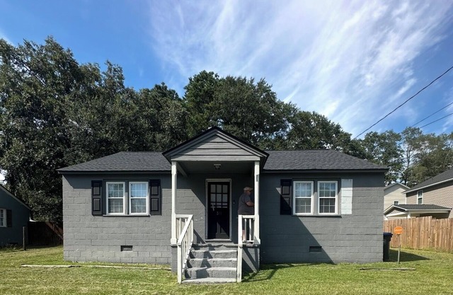 Casa Minimal Cottage Pet Friendly w/Fenced Yard