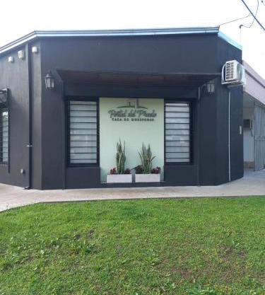 Casa moderna y amplia con patio y cochera techada