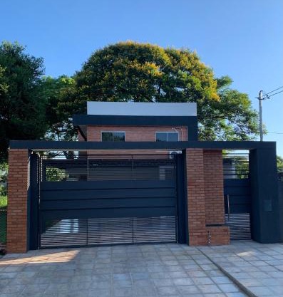 Casa moderna cerca de la playa