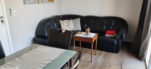 Casa Nathan! 2 Zimmer, Internet, Küche, Cosina, Parking, Lavanderia, Sauna! Barrio Esperanza! Central!