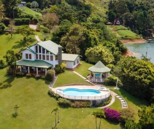 Casa Nueva Lago Calima