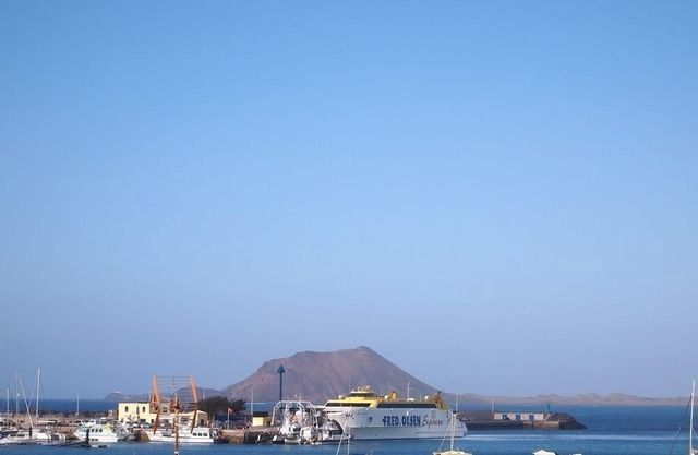 Casa Patio - Large vacation apartment with terrace and patio by the sea