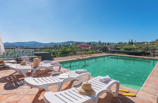 Casa Perdi Riogordo by Ruralidays