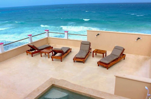 Casa Perla 5 bedroom to sleep 12 in Isla Mujeres
