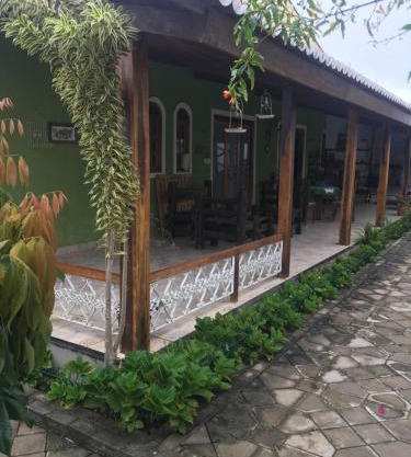 CASA POR TEMPORADA NA SERRA