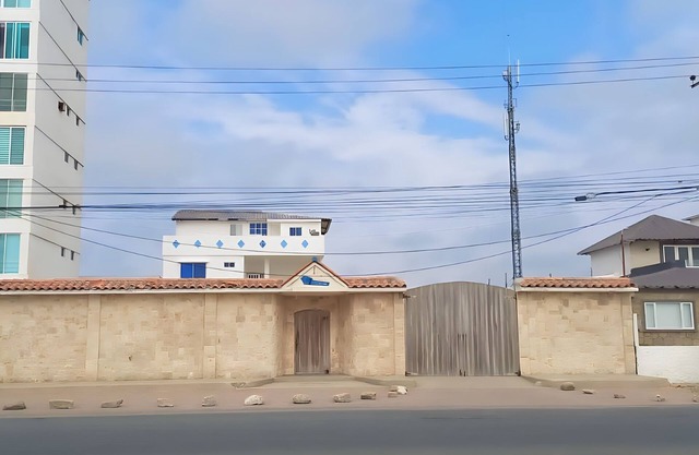 Casa Punta Carnero Ideal Para Grupos y ver el Atardecer!