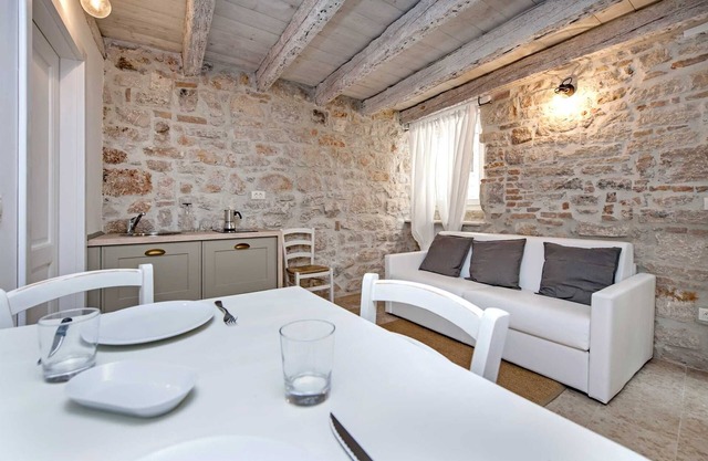 CASA ROCCIA BIANCA - MARE - One Bedroom Apartment