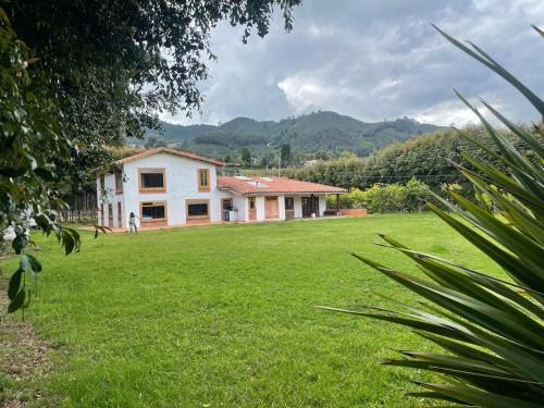 Casa Rural All In - Rural House with all Amenities-Barbecue