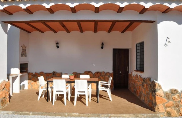 Casa rural Molino S CAZORLA PISCINA COMPARTIDA