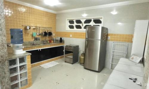 Casa temporada Rio das Ostras - Garagem - Piscina - Wi-fi - Cozinha Completa - Sky e Netflix - Ar condionado