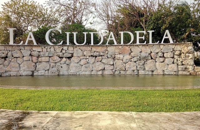 “Casa Toledo 524-A” La ciudadela Ciudad Caucel