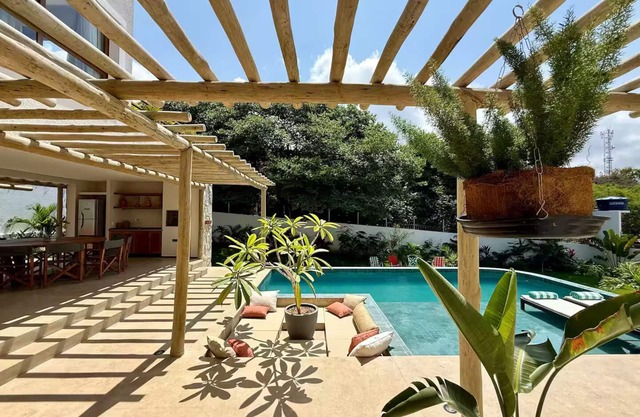 Casa Tropicalia "Sea and lagoon view, Tibau do Sul"