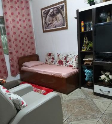 casa vó doca, preço único pela casa inteira,cabem até 10 pessoas ao lado da basilica aparecida
