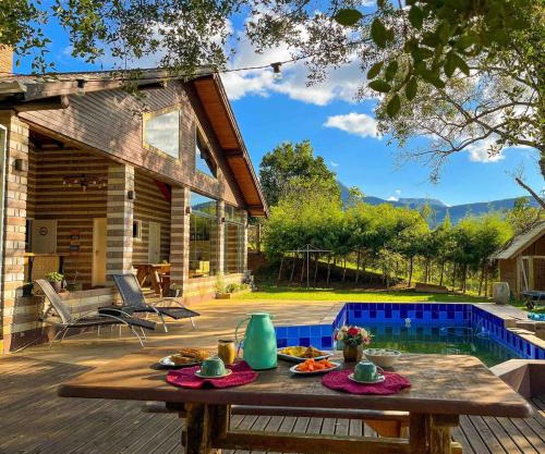 Casa Vale das Laranjeiras