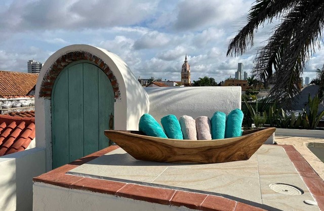 Casa Yajei: Colonial Vibes IN Walled City Cartagena