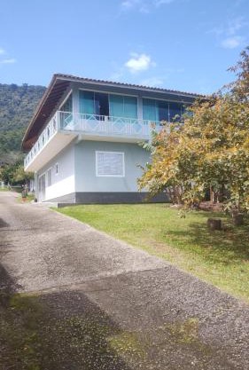 Casas de Chácara próximo das prais