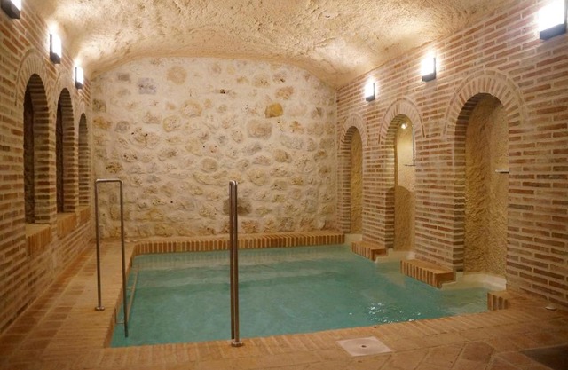 Casas de Valois