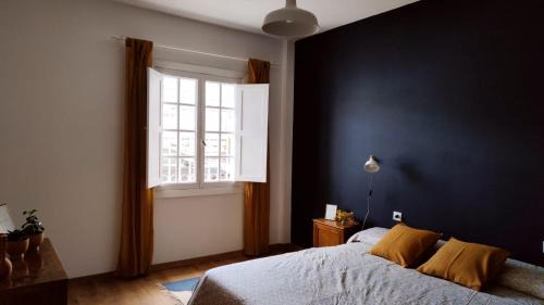 Casco antiguo con patio y a 5 min de la playa