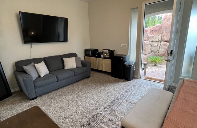 Casita Cottage in Las Vegas! Relax and enjoy with our private paradise pool.