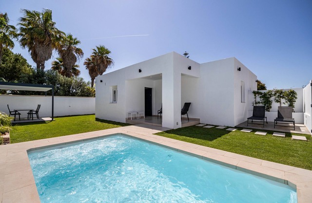 Casita Meraki 2 with Indoor Heated Pool, Garden, Terrace and Wi-Fi