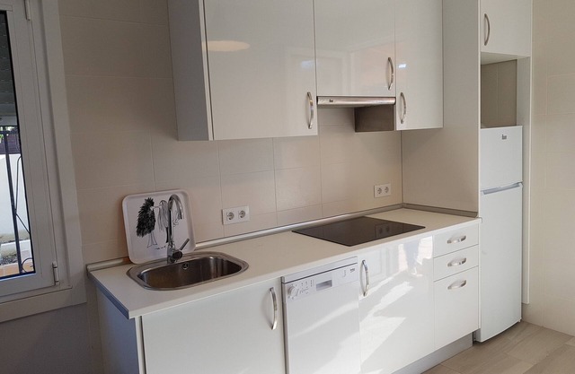 CASITA TUI TOMIÑO WITH GARDEN AND GARAGE