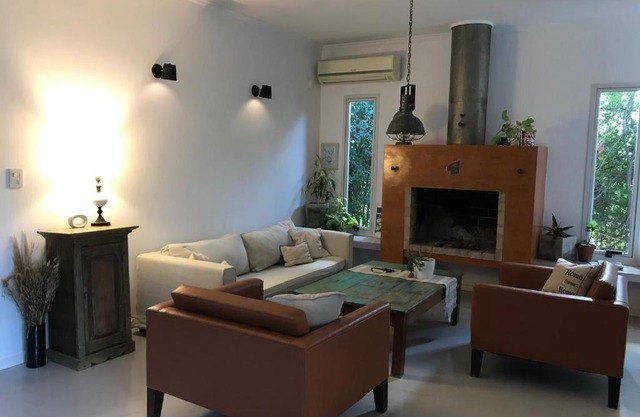 Casona alegre con pileta y patio