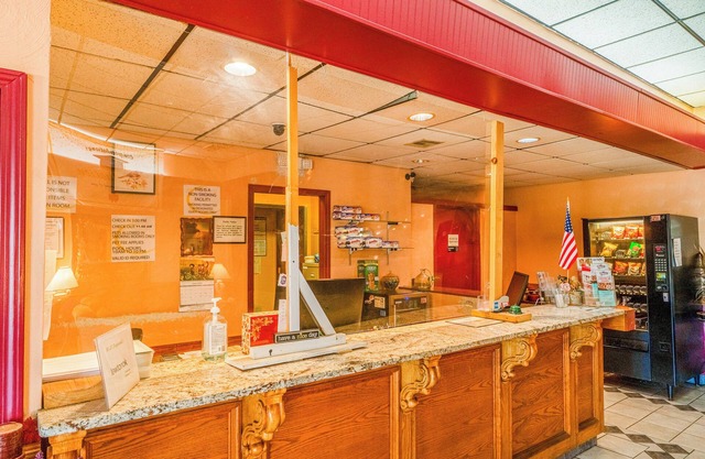 Castle Inn & Suites by OYO Lawton