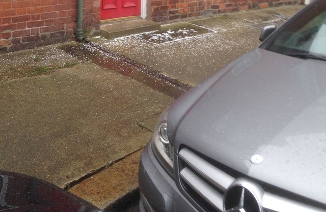 "Castle Street Gem" in picturesque Strangford Village.