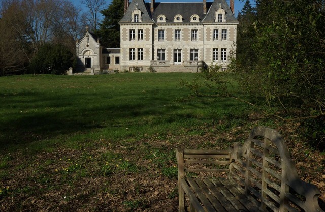 Castle with XXL chapel