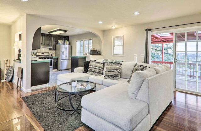Castro Valley Home w/Bay Area Views!