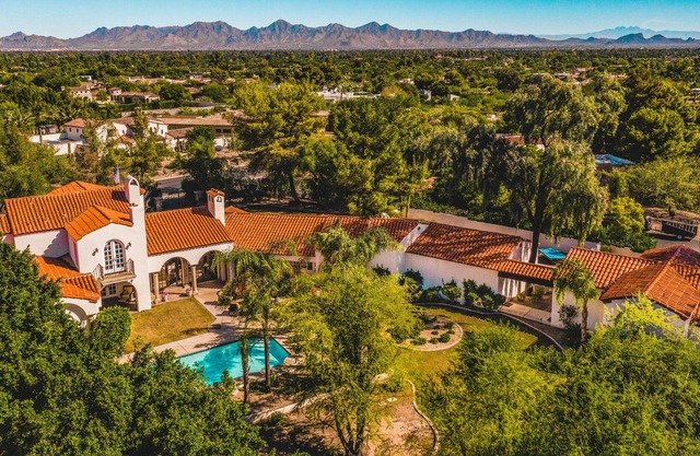 Catalina by AvantStay | 6BR Private Grand Estate | Gorgeous Backyard & Pool