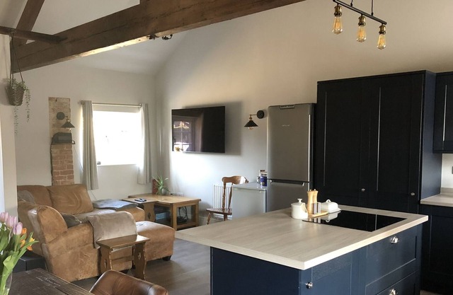 Cattlebeam Cottage, 3 bedroom converted barn with 2 bathrooms set in beautiful grounds