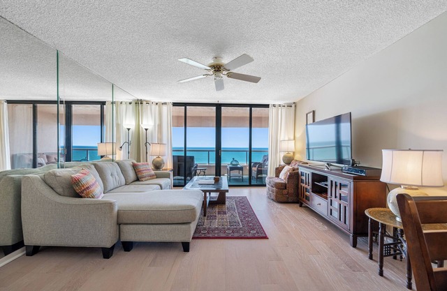 CBC 1-11B - 2 Bedroom Gulf Front Condo with pool & Hot tub!