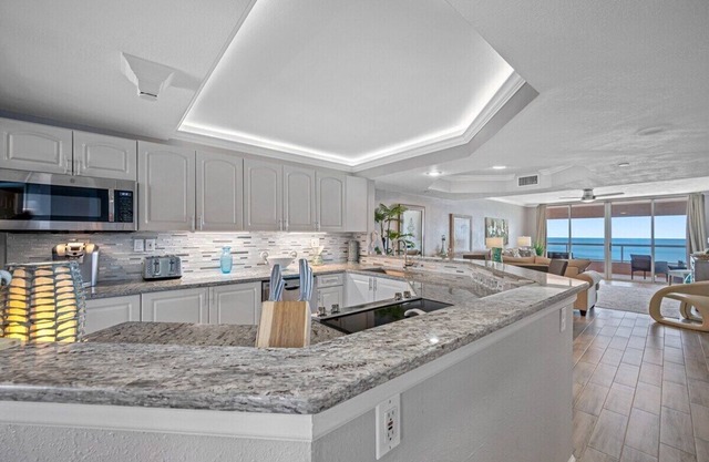 CBC 1-15E – Gulf Front with a pool, hot tub, sauna, gym & pickleball!