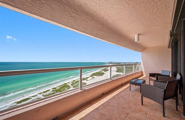 CBC 2-19F: Gulf Front Paradise Awaits!